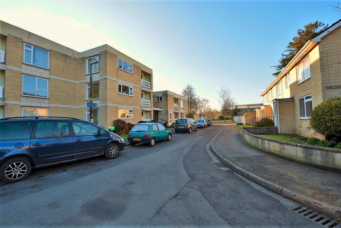 2 Bedroom Flat To Rent In Grosvenor Bridge Road, Bath, BA1