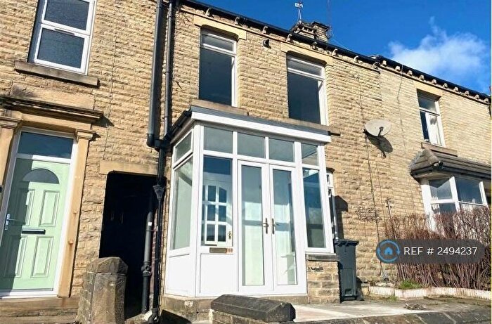 2 Bedroom Terraced House To Rent In Thornhill Rd, Brighouse, HD6