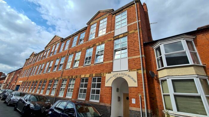 1 Bedroom Flat To Rent In Talbot Road, Abington, Northampton, NN1