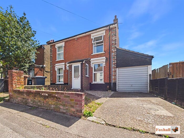 3 Bedroom Semi Detached House For Sale In Upper Cavendish Street, Ipswich, IP3