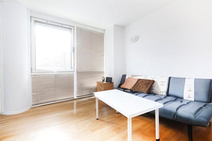 1 Bedroom Flat To Rent In Artichoke Hill, London, E1W