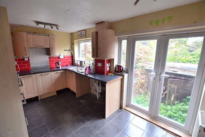 3 Bedroom Semi-Detached House For Sale In Wards Crescent, Sileby, Loughborough, LE12