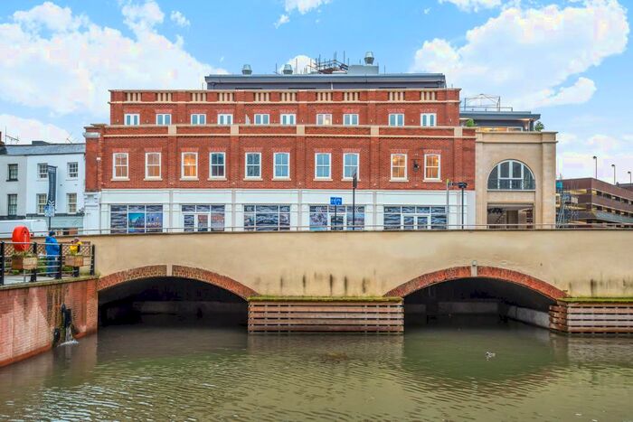 1 Bedroom Apartment To Rent In The Colonnade, Maidenhead, SL6