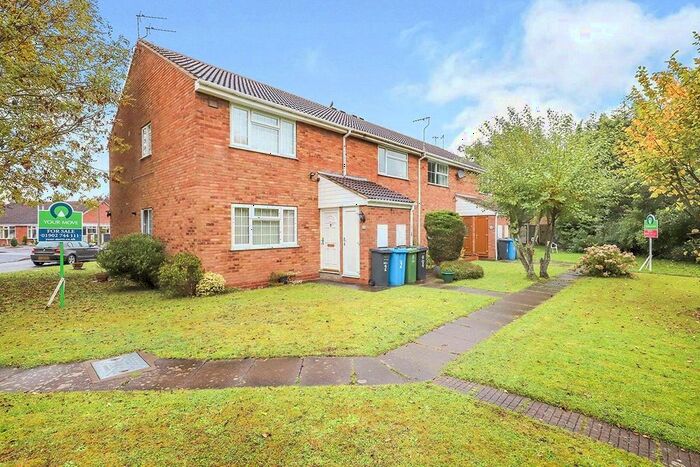 1 Bedroom Flat To Rent In Darwin Court, Wolverhampton, Staffordshire, WV6