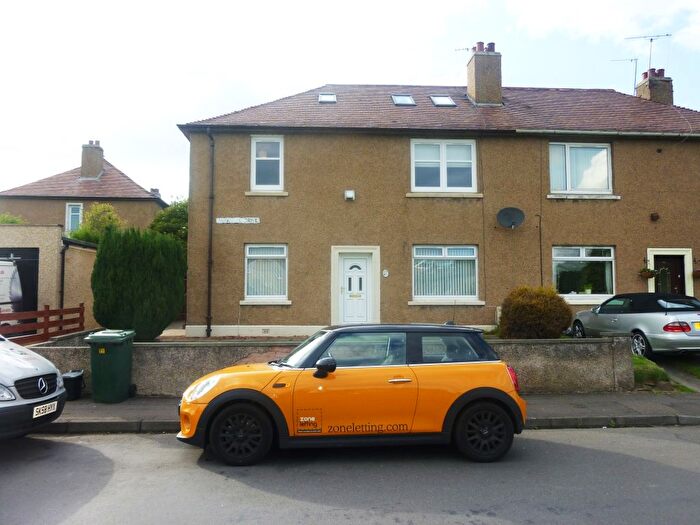 3 Bedroom Flat To Rent In , Parkhead Drive, Edinburgh, EH11