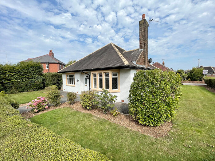 3 Bedroom Bungalow For Sale In Mossbourne Road, Poulton-Le-Fylde, Lancashire, FY6