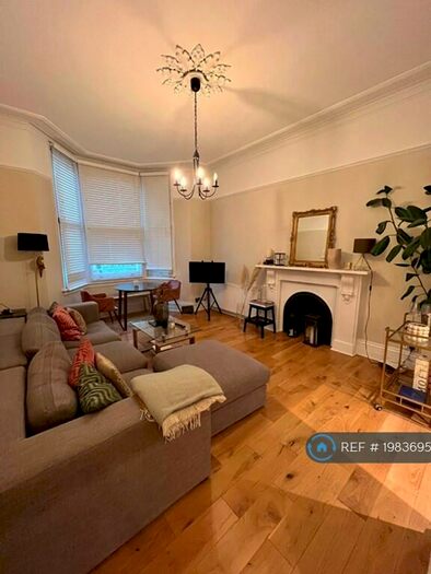 2 Bedroom Flat To Rent In Finborough Road, London, SW10