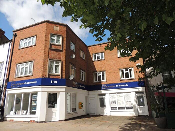 3 Bedroom Duplex To Rent In High Street, Town Centre, Daventry, NN11