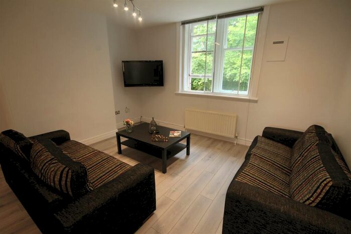 6 Bedroom Apartment To Rent In Huntsmoor House, Spital Tongues, NE2