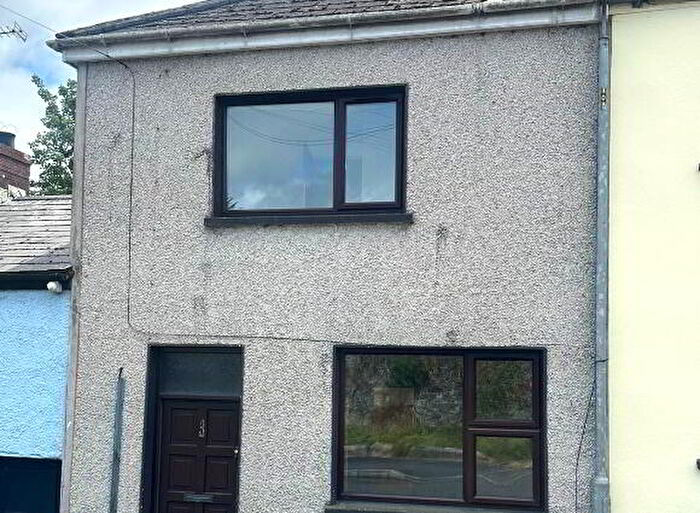 3 Bedroom Mid TownHouse For Sale In Glen Road, Keady, BT60
