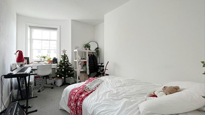 1 Bedroom House Of Multiple Occupation To Rent In Brunswick Place, Brighton, East Sussex, BN3