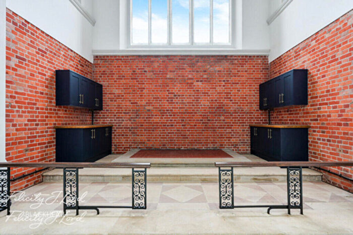 3 Bedroom Apartment To Rent In Jenkins Chapel House, Woolwich, SE18