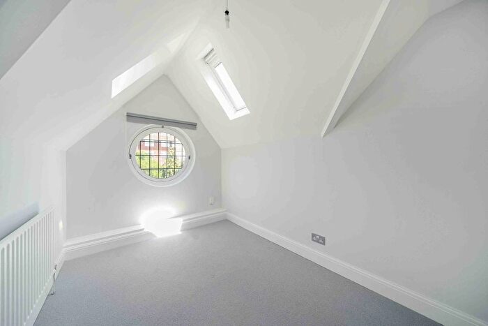 2 Bedroom Flat For Sale In Tudor Close, Belsize Park, London, NW3