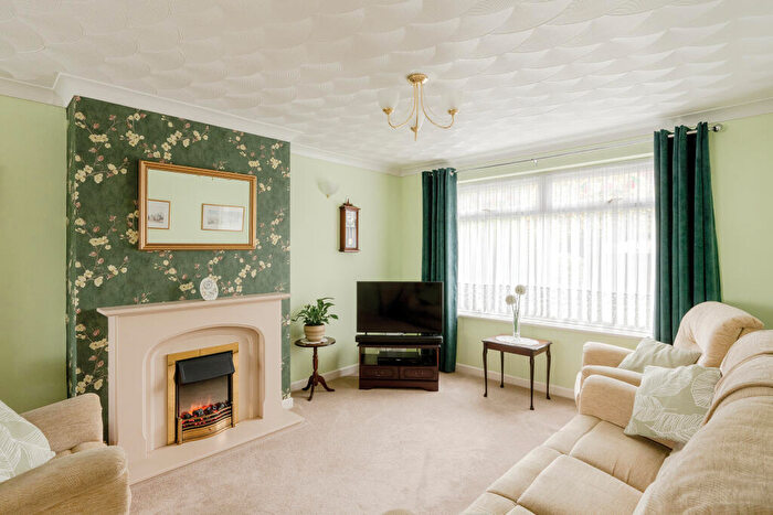 3 Bedroom Semi-Detached House For Sale In Burley Crest, Bristol, Mangotsfield, Gloucestershire, BS16