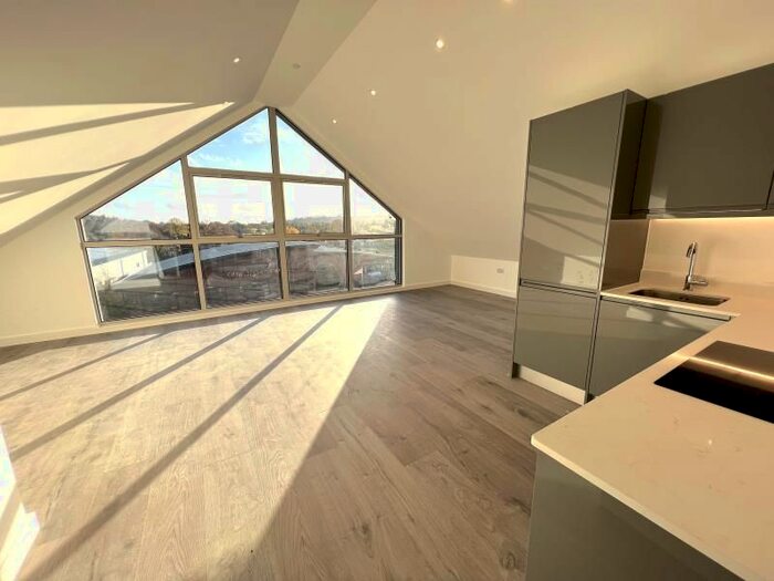 1 Bedroom Flat To Rent In Liongate House, Ladymead, Guildford, GU1