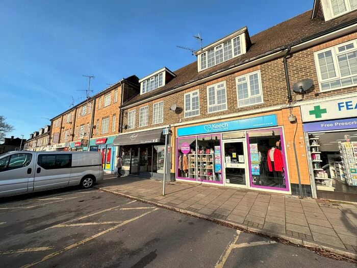 3 Bedroom Maisonette To Rent In Birdsfoot Lane, Luton, Bedfordshire, LU3