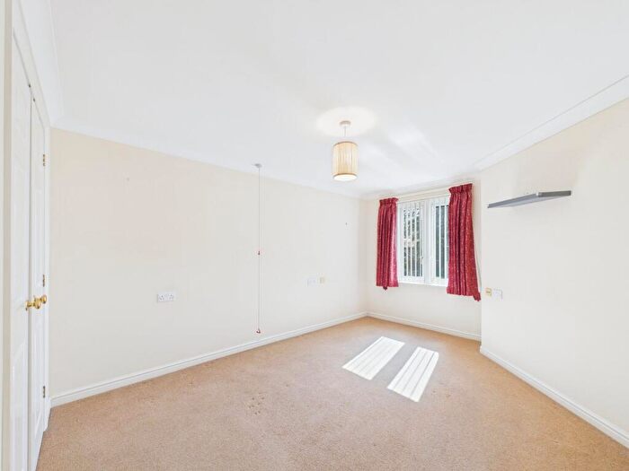 1 Bedroom Flat For Sale In Harold Road, Margate, CT9