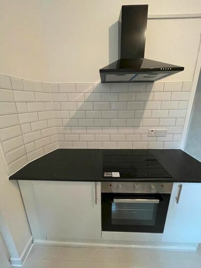 2 Bedroom Terraced House To Rent In Wellington Terrace, Salford M5