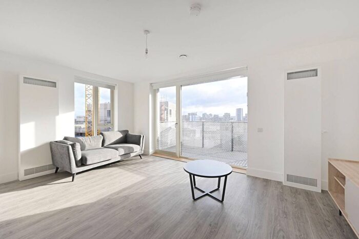 1 Bedroom Flat To Rent In Nautilus Apartments, Canning Town, London, E16