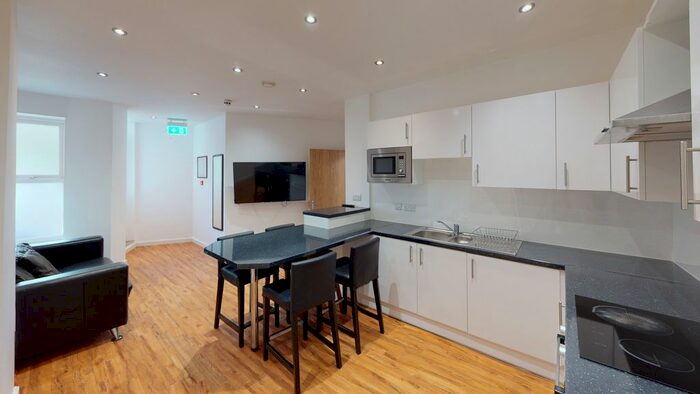 4 Bedroom Flat To Rent In Glasshouse Street, Nottingham NG1