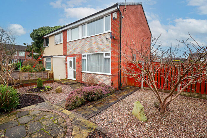 3 Bedroom Semi Detached House For Sale In Kirby Drive, Freckleton, Preston, PR4