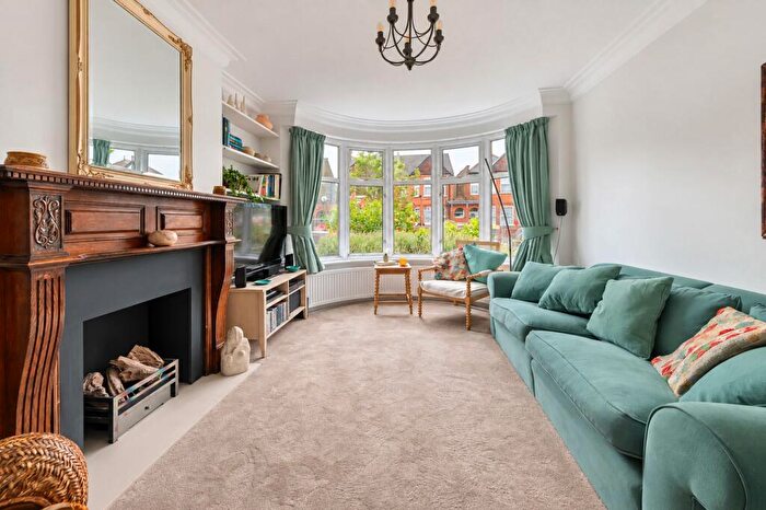 4 Bedroom Semi-Detached House For Sale In Wrottesley Road, London, NW10