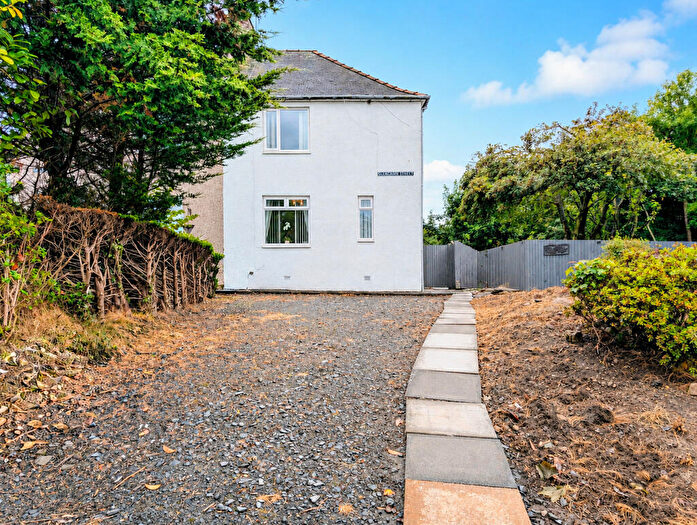3 Bedroom Semi-Detached House For Sale In Glencairn Street, Stevenston, KA20