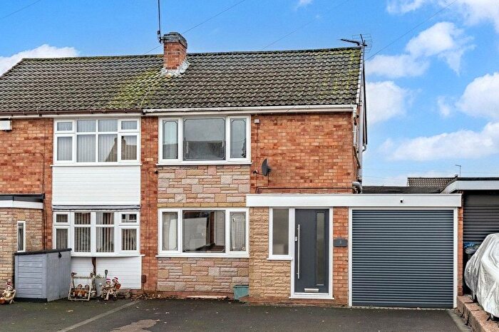 3 Bedroom Semi Detached House For Sale In Brook Close, Coven, Wolverhampton, South Staffordshire, WV9