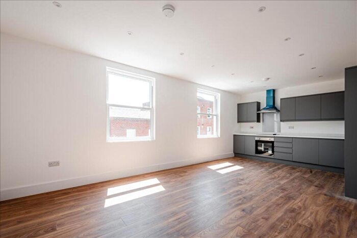 2 Bedroom Apartment To Rent In Clarence Place, Lower Clapton, London, E5