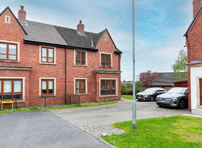 3 Bedroom Semi-Detached House For Sale In Brooke Hall Heights, Belfast, BT8