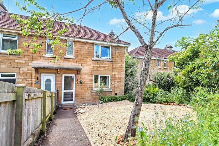 2 Bedroom End Terrace House For Sale In Avon Park, Newbridge, Bath, BA1