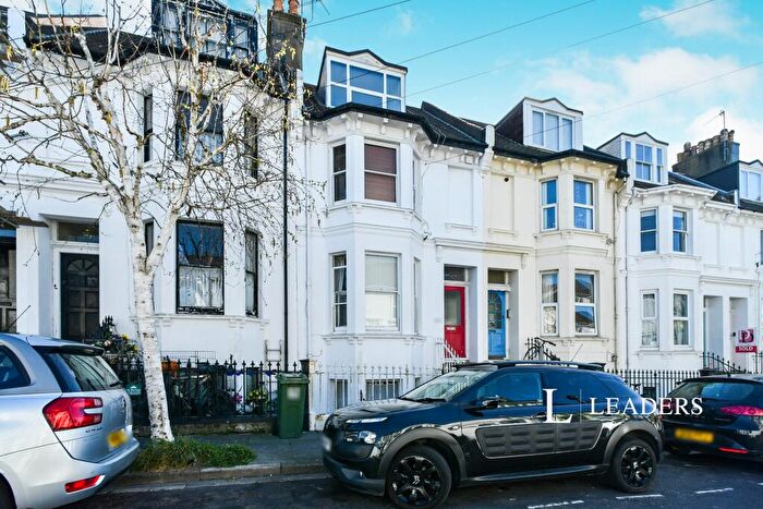 1 Bedroom Flat To Rent In Warleigh Road, Brighton, East Sussex, BN1