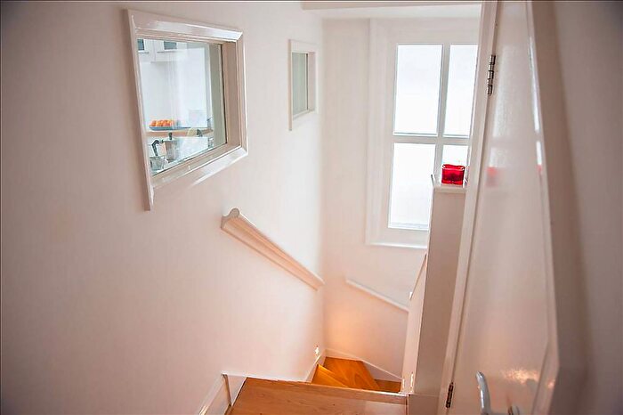 2 Bedroom Flat To Rent In Praed Street, Paddington, London, W2