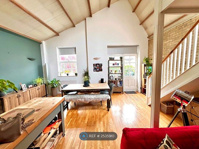 1 Bedroom Flat To Rent In Welmar Mews, London, SW4