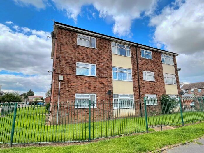 1 Bedroom Apartment To Rent In Watt Close, Peterborough, PE4