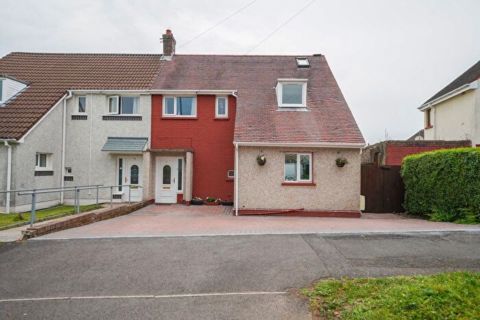 4 Bedroom Semi-Detached House For Sale In Rhyd Hir, Neath, SA10
