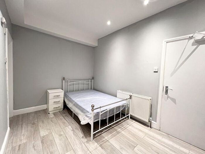 1 Bedroom Terraced House To Rent In Room, Nadine Street, Salford, M6