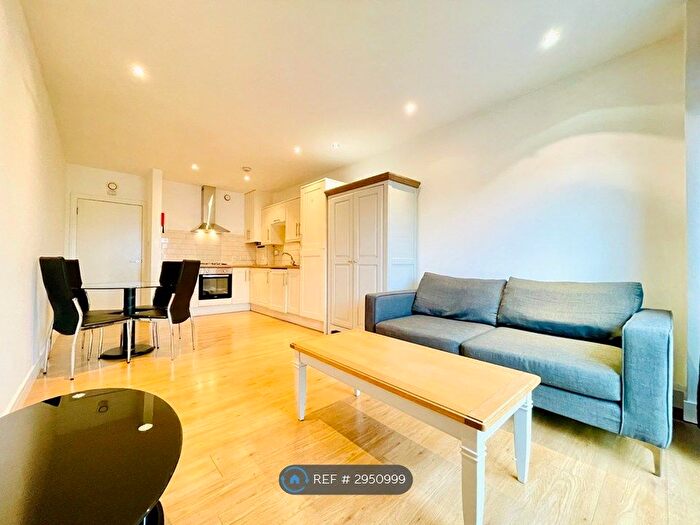 1 Bedroom Flat To Rent In Broadway, London, W13
