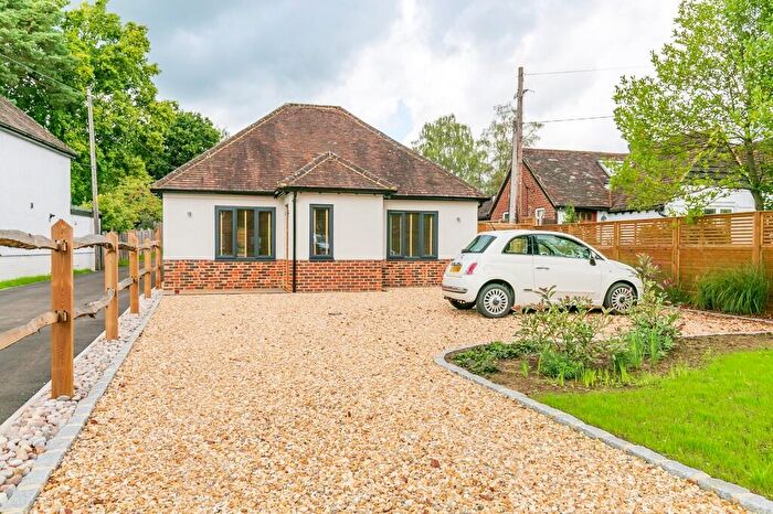 2 Bedroom Detached Bungalow To Rent In Rowly Drive, Cranleigh, GU6