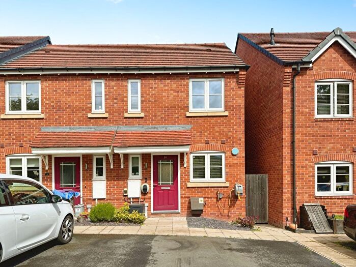 2 Bedroom End Of Terrace House For Sale In Orwell Crescent, Wellington, Telford, Shropshire, TF1