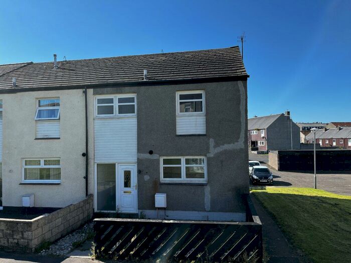 3 Bedroom End Of Terrace House To Rent In Edgar Avenue, Cumnock, KA18