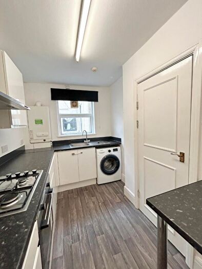 1 Bedroom Apartment To Rent In Richmond Road, Cardiff(City), CF24