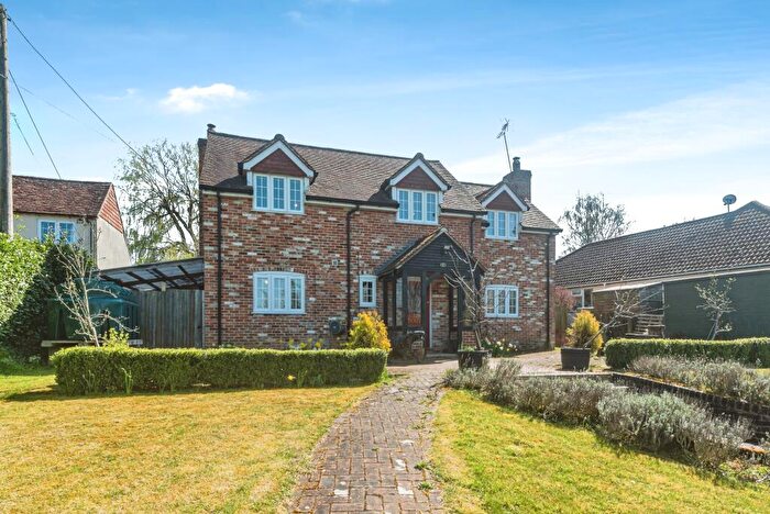 4 Bedroom Detached House For Sale In Blandys Hill, Hungerford, RG17