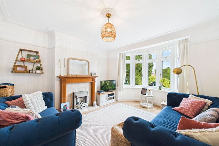 4 Bedroom Semi-Detached House To Rent In Henley Road, Caversham, Reading, Berkshire, RG4