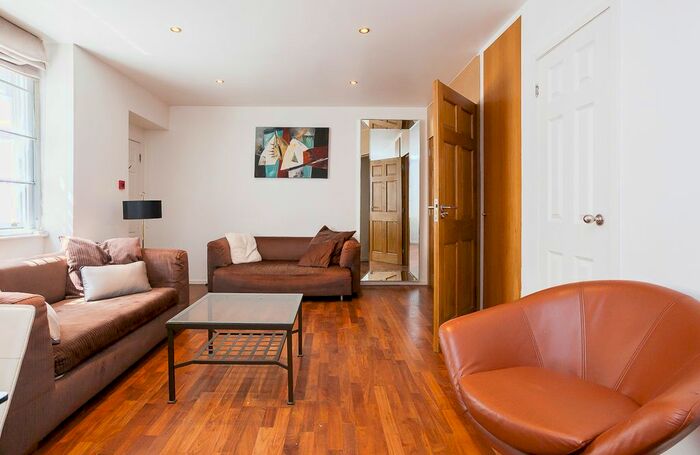 2 Bedroom Flat To Rent In Upper Berkeley Street, Upper Berkeley Street, W1H