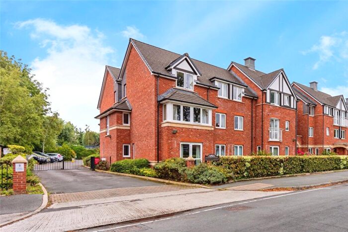 1 Bedroom Apartment For Sale In Hodgson Court, Manchester, M19