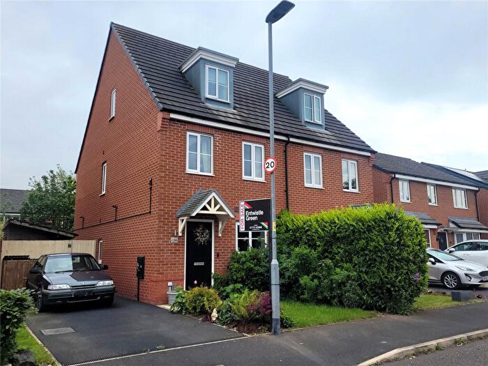 3 Bedroom Semi-Detached House For Sale In Assembly Avenue, Leyland, Lancashire, PR25