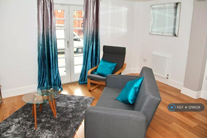 1 Bedroom Flat To Rent In Huller & Cheese, Bristol, BS1