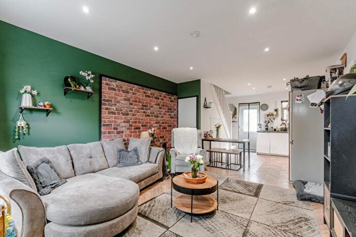 2 Bedroom Terraced House For Sale In Magdalen Road, Norwich, NR3