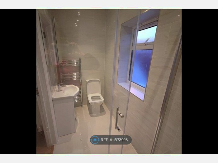 2 Bedroom Maisonette To Rent In Preston Hill, Harrow, HA3